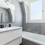 In The Heart Of Old Apartman