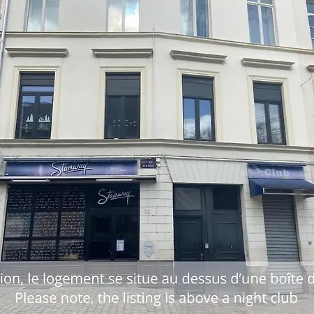 In The Heart Of Old Appartement *